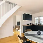 Holiday home 5 Star In